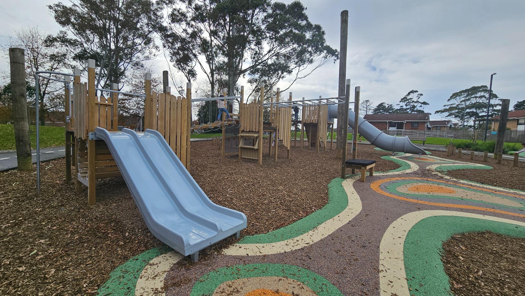 Shepherds Park Playground — wide play area tucked inside Shepherds Park