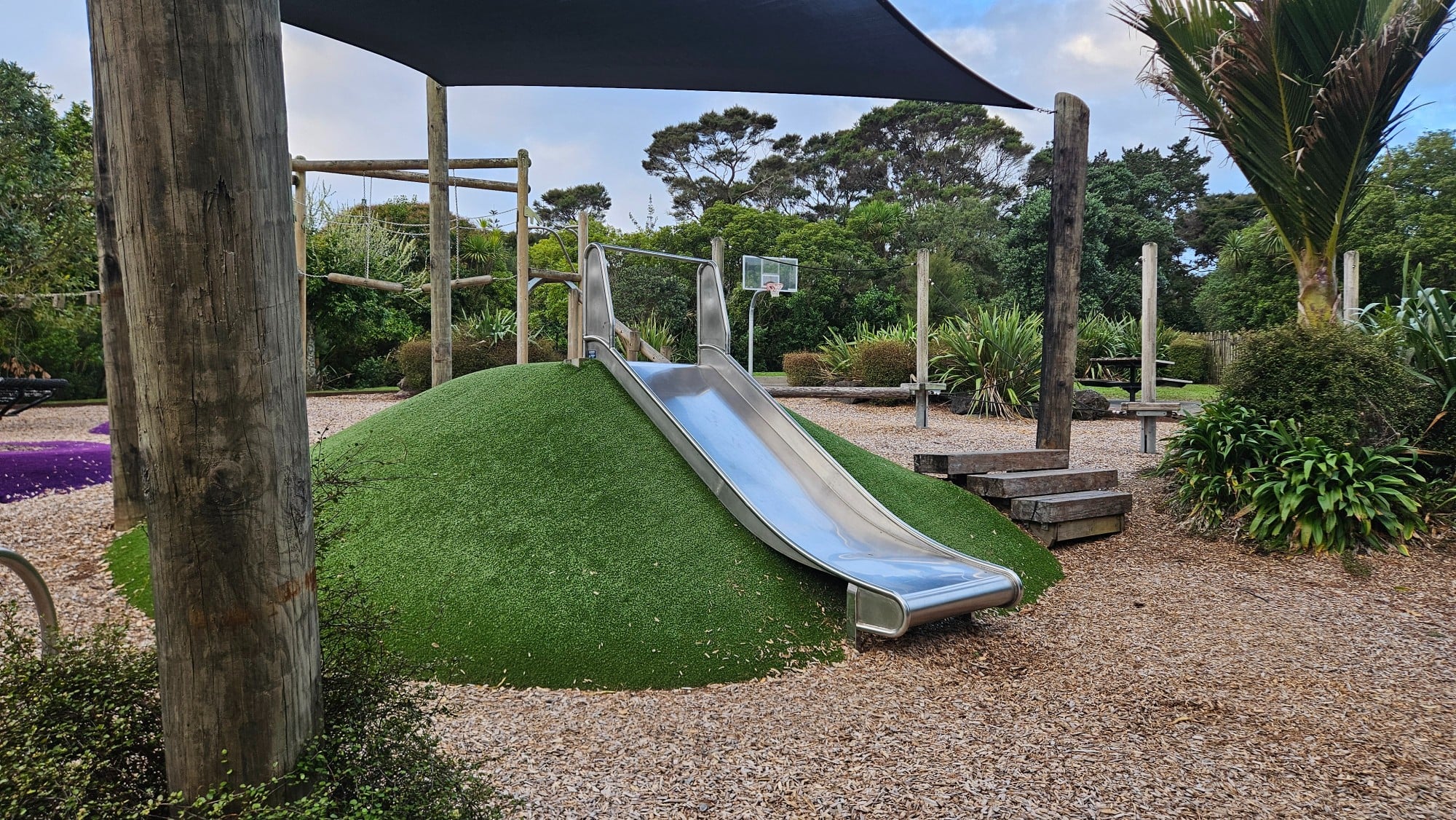 There's a small slide for young children too.